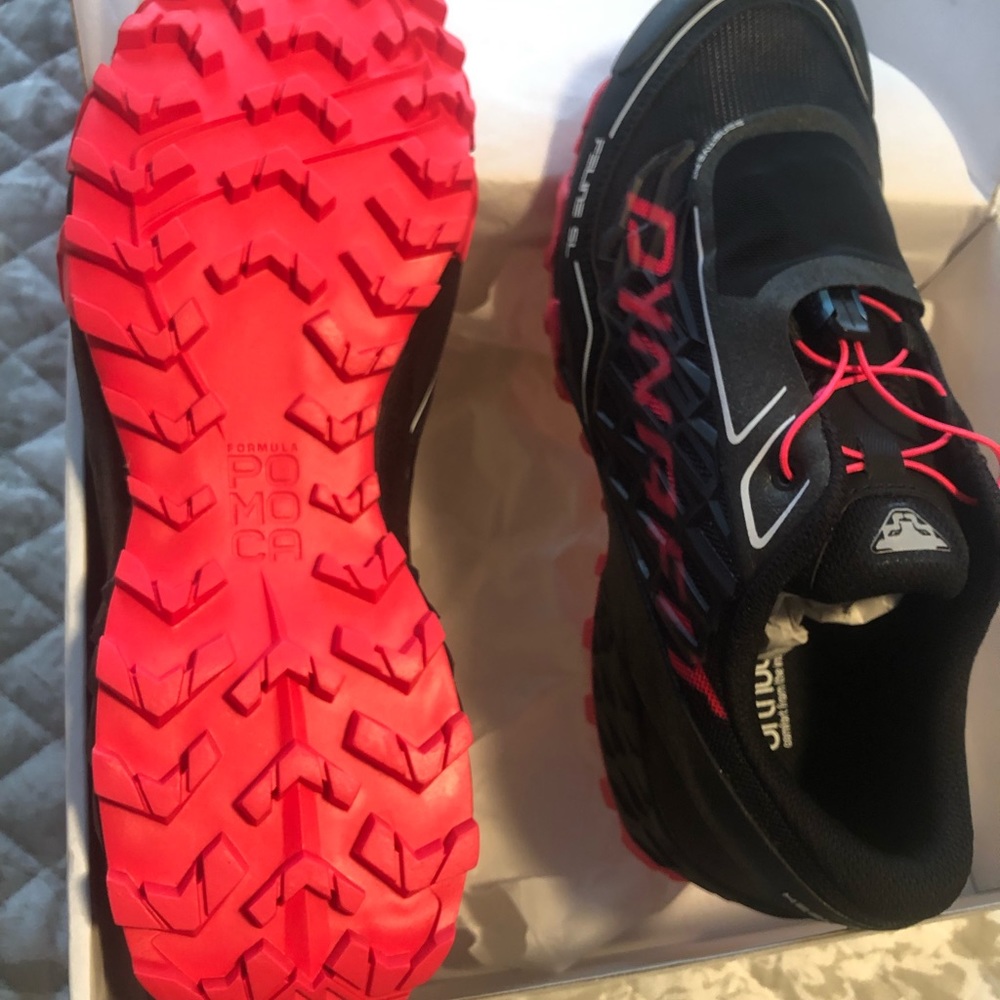 Dynafit Feline SL womens trailrunner shoes. Size 11 US (EU43) NWT